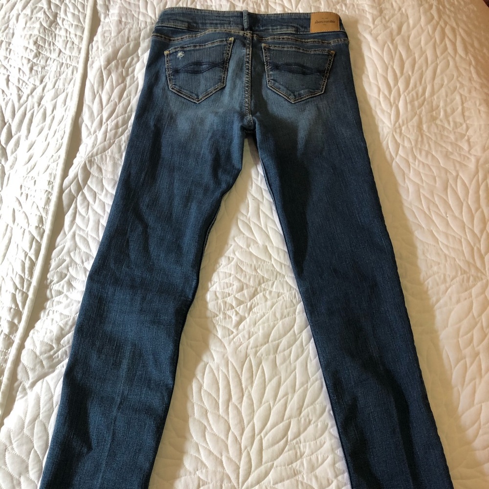 Jeans - Picture 2 of 4